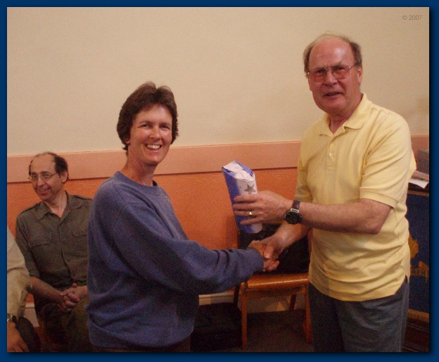 600x489 pixels (119K)